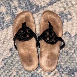Tory Burch patent cloud shoes - Size 8